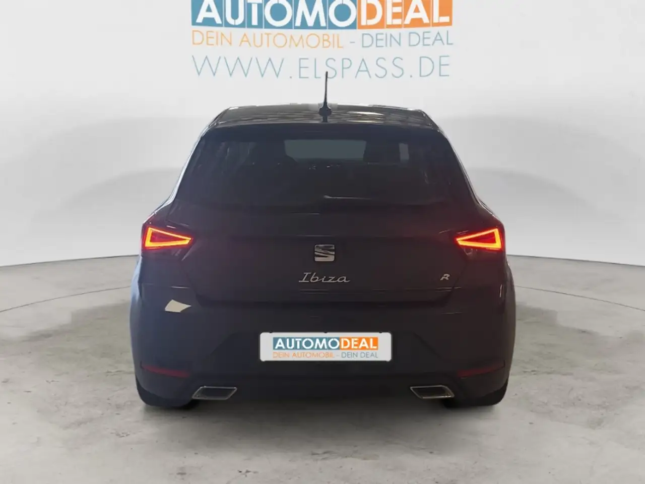 SEAT Ibiza FR NAV LED DIG-DISPLAY KAMERA TEMPOMAT APPLE/ANDR — Galería del vehículo 6