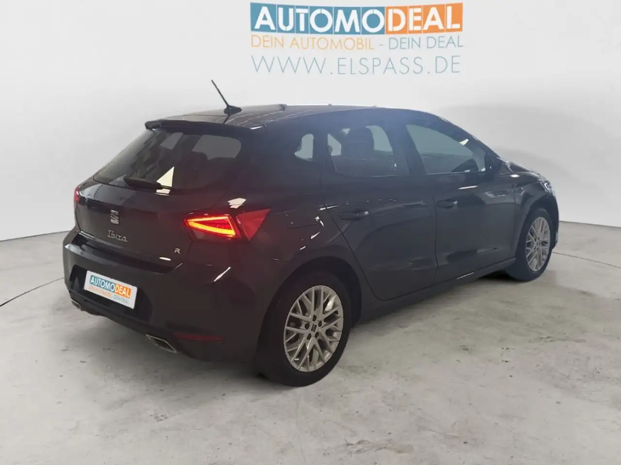 SEAT Ibiza FR NAV LED DIG-DISPLAY KAMERA TEMPOMAT APPLE/ANDR — Galería del vehículo 5