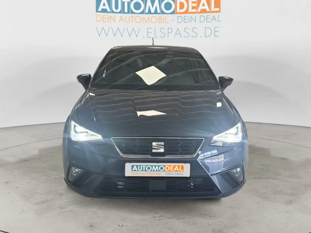 SEAT Ibiza FR NAV LED DIG-DISPLAY KAMERA TEMPOMAT APPLE/ANDR — Galería del vehículo 3