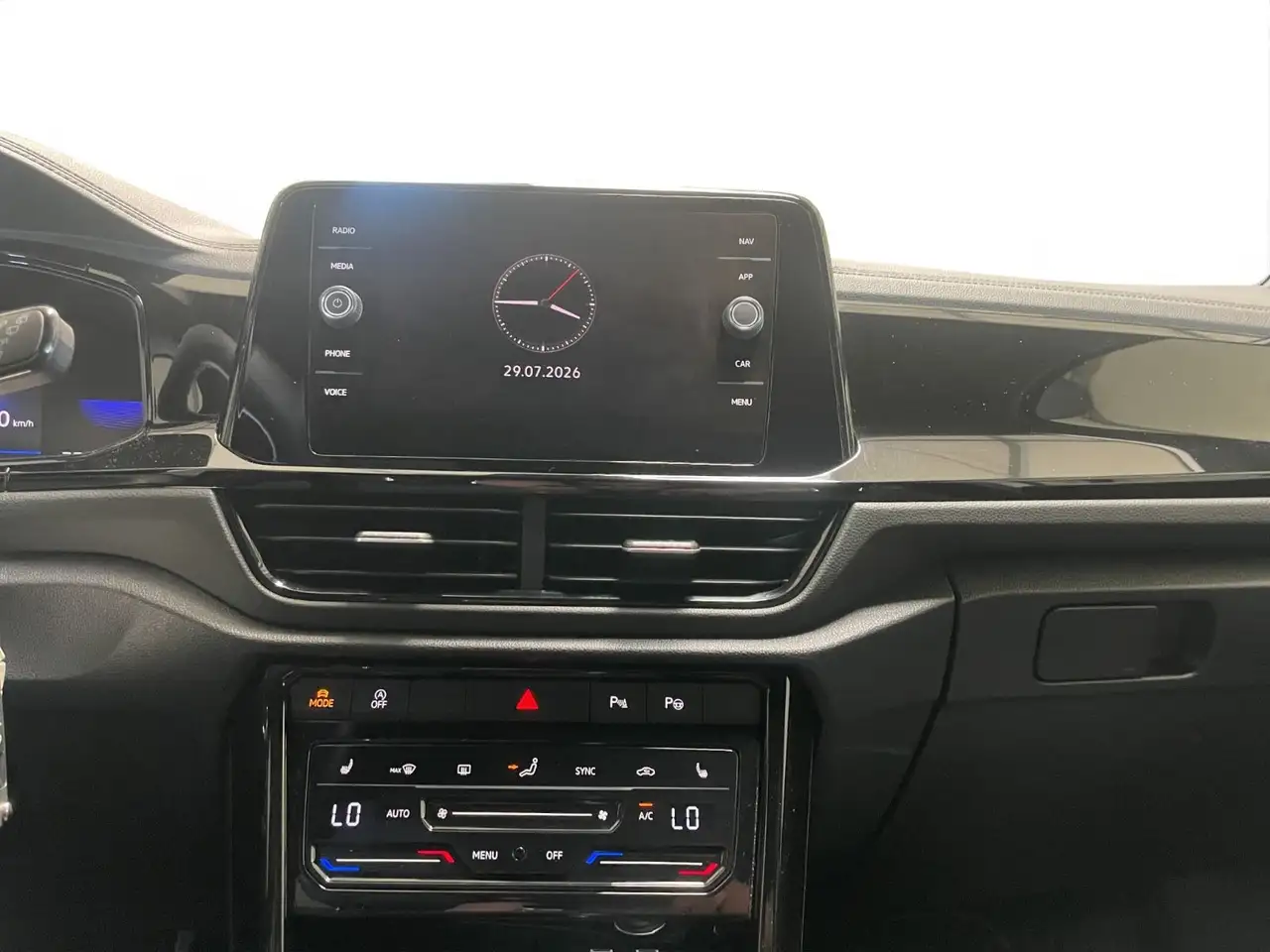 Volkswagen T-Roc R-Line**KAMERA**IQ**NAVI** — معرض صور السيارة 16