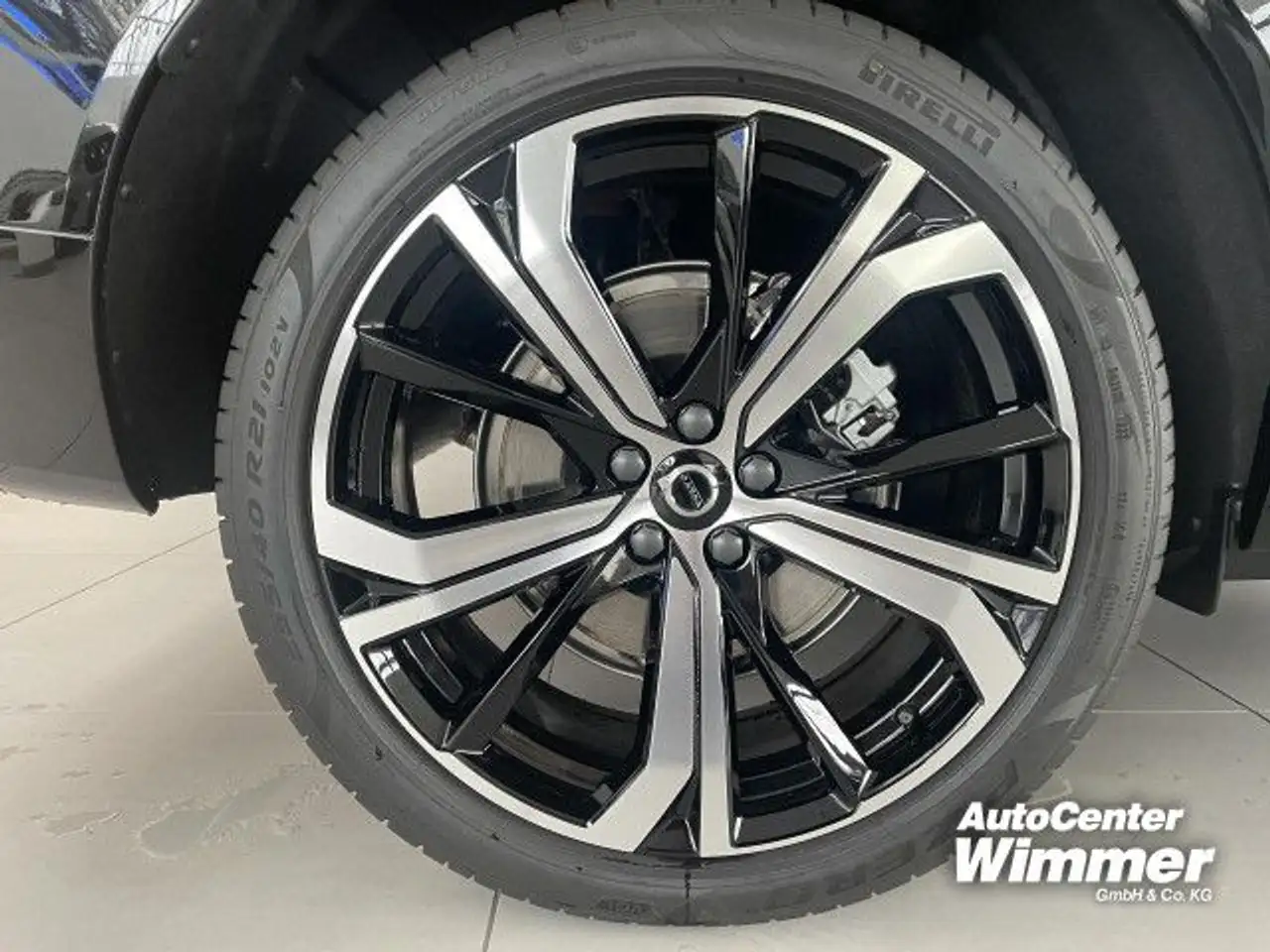 Volvo XC60 T8 AWD Recharge Ultimate Dark Licht+360 uvm. — معرض صور السيارة 8