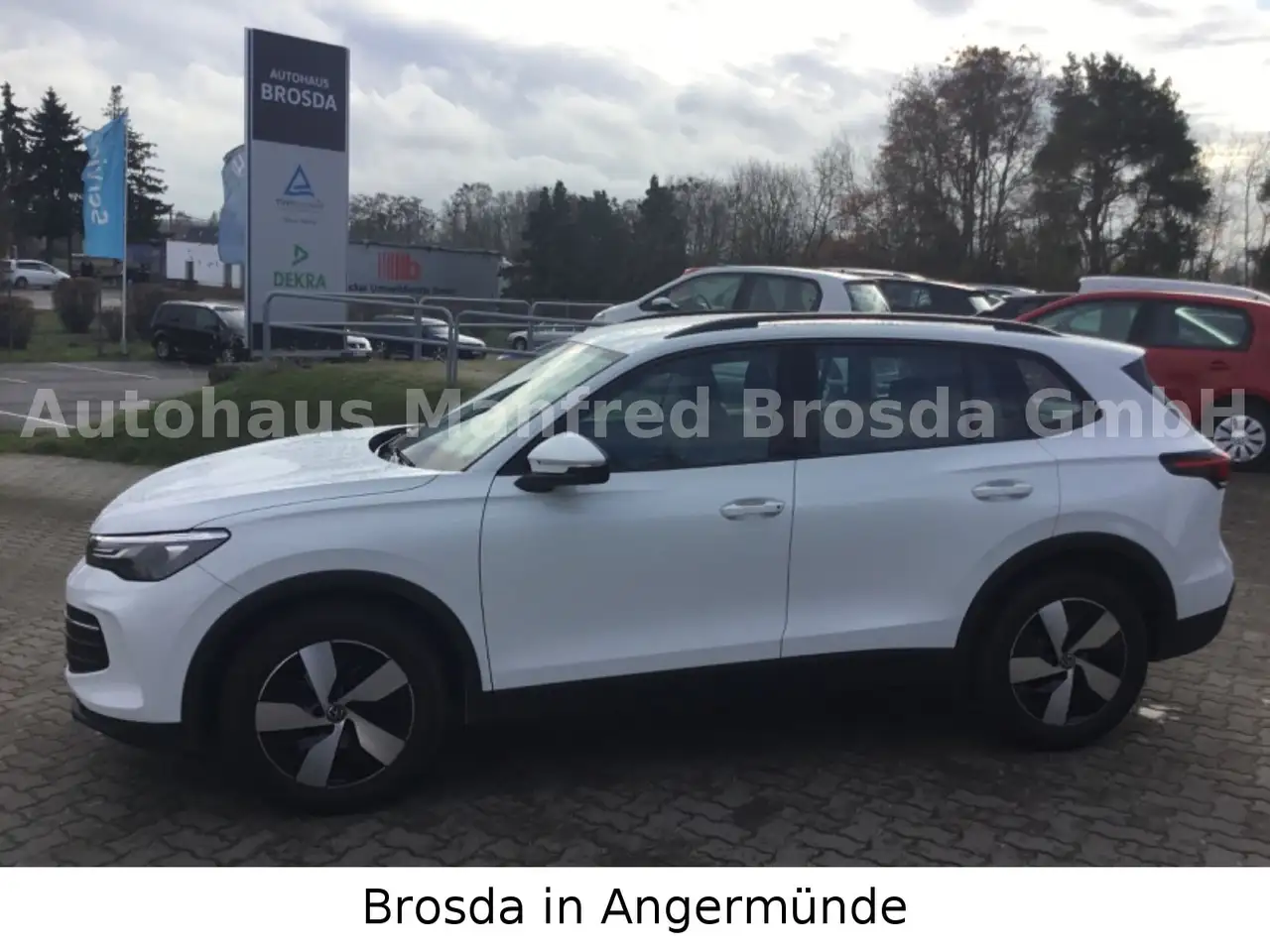 Volkswagen Tiguan 1.5 eTSI 110 kW Life NAV AHZ KAM GARANTIE — Vehicle gallery 4