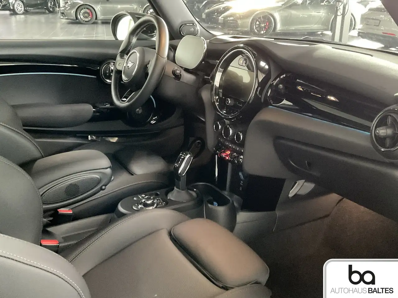 MINI John Cooper Works JCW 17"/Pano/Park/HuD/Navi/LED/Kam/Black — Vehicle gallery 6