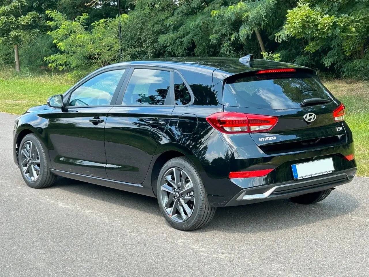 Hyundai i30 1.0 T-GDI Advantage *Navi*SmartKey*ACC*LED* — معرض صور السيارة 4