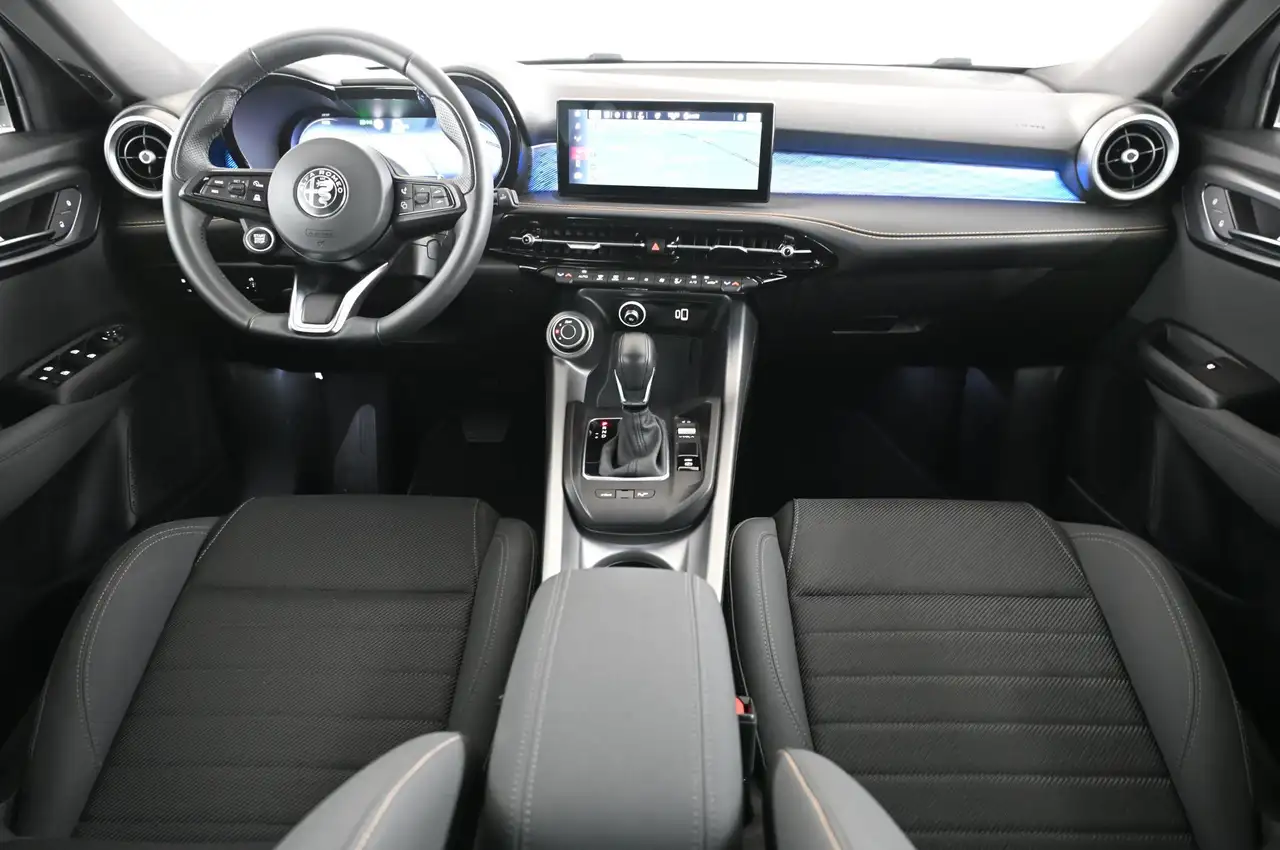 Alfa Romeo Tonale 1.3 PHEV 280 Q4 Ti LED/NAVI/ACC/KAMERA/18 — Vehicle gallery 11