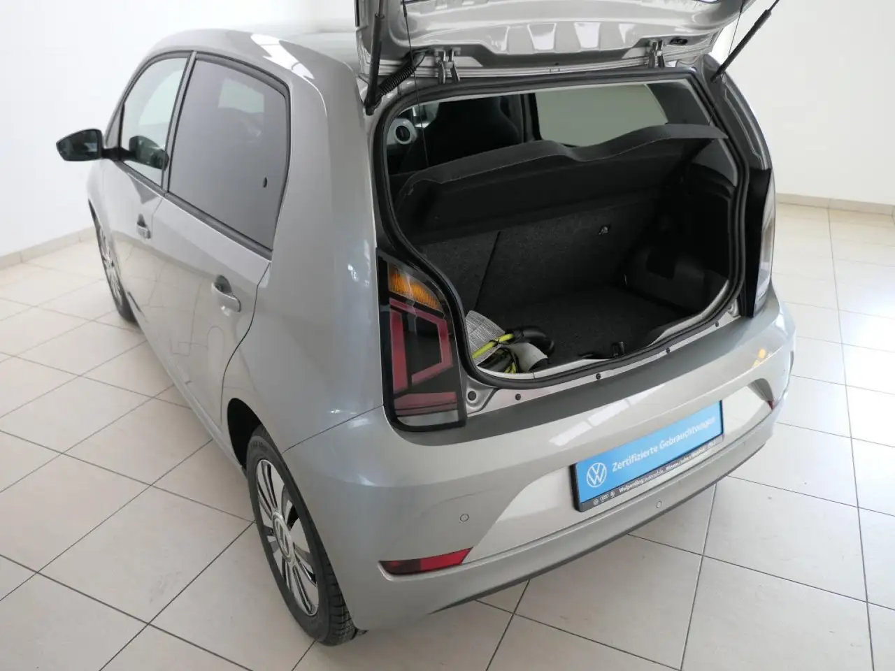 Volkswagen e-up! Up! 1-Gang Automatik Edition Bluetooth Klima — معرض صور السيارة 14