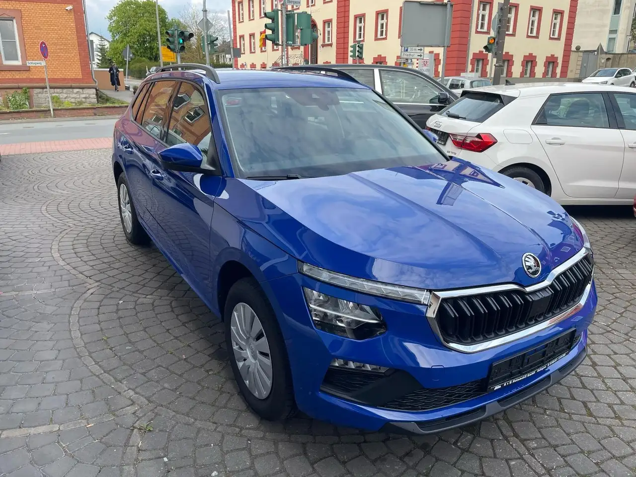 Skoda Kamiq 1.0 TSI Essence Einparkhilfe Hinten KLIMA — USINGEN
