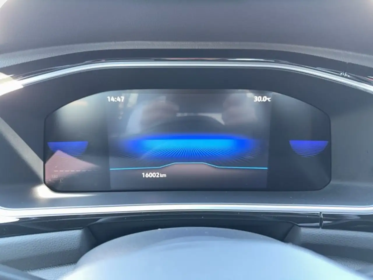Volkswagen T-Roc R-Line 1.0 l TSI LED ACC Parklenkassistent DAB — Galería del vehículo 10