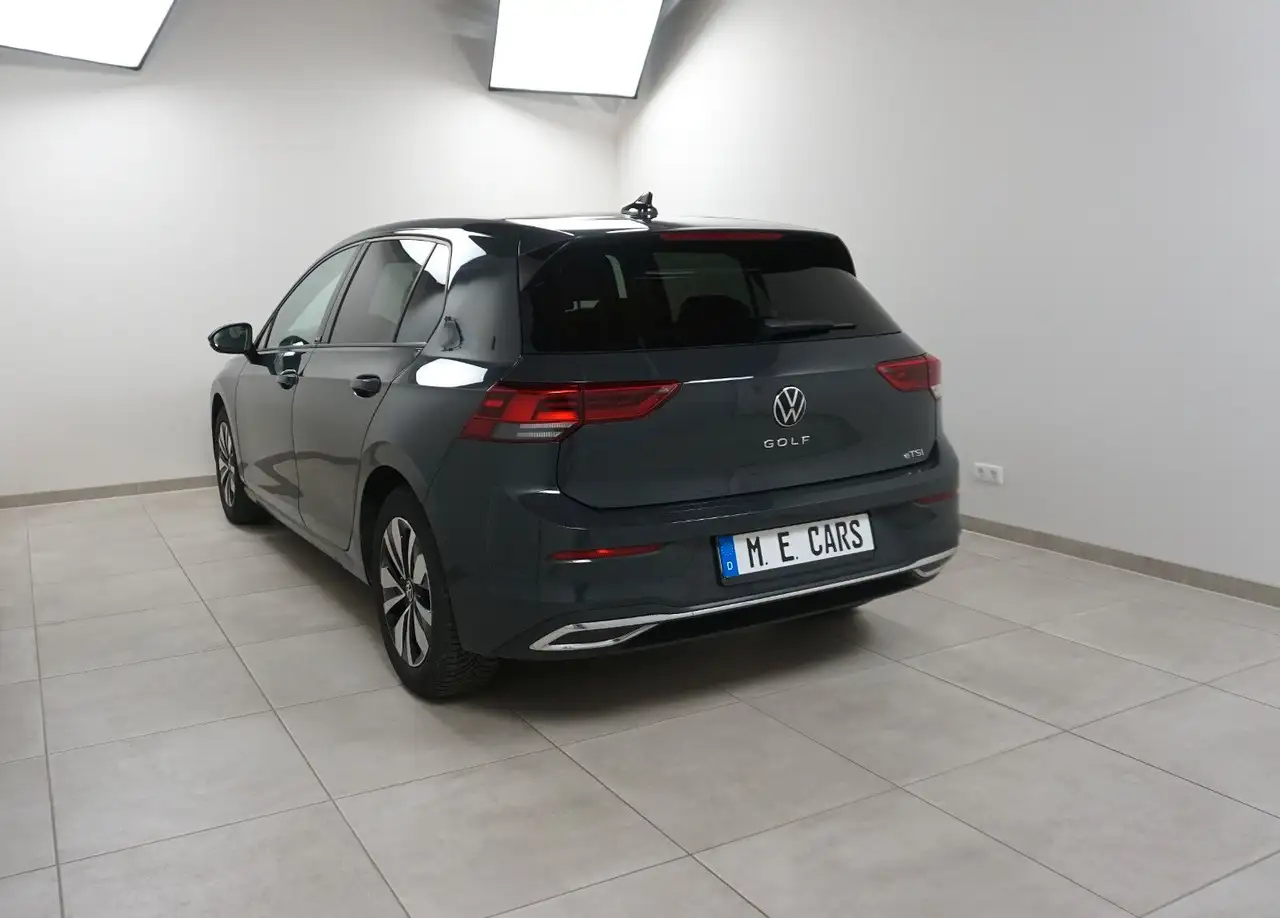 Volkswagen Golf VIII Lim. Move eTSI LED ACC PDC AMBIENTE — Vehicle gallery 2