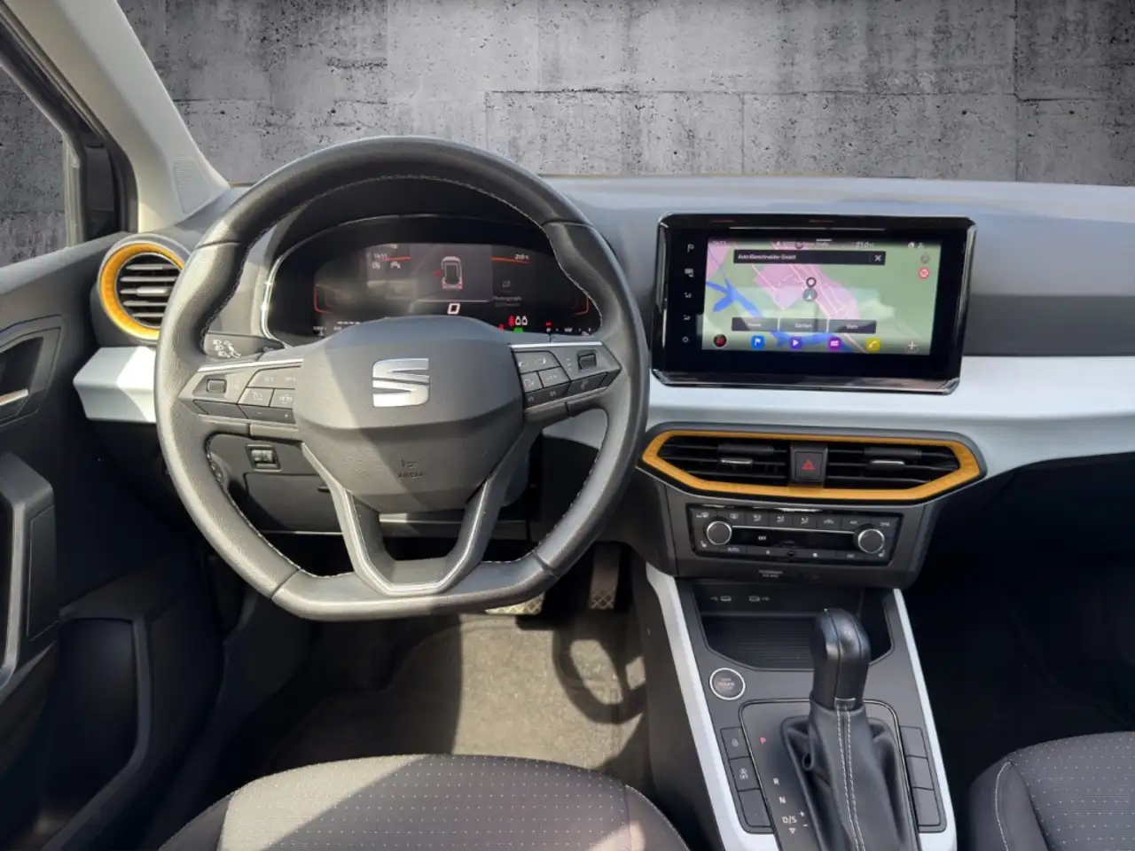 SEAT Arona 1.0 TSI DSG Style Edition NAVI LED FULL GRA SHZ DA — Galerie du véhicule 16