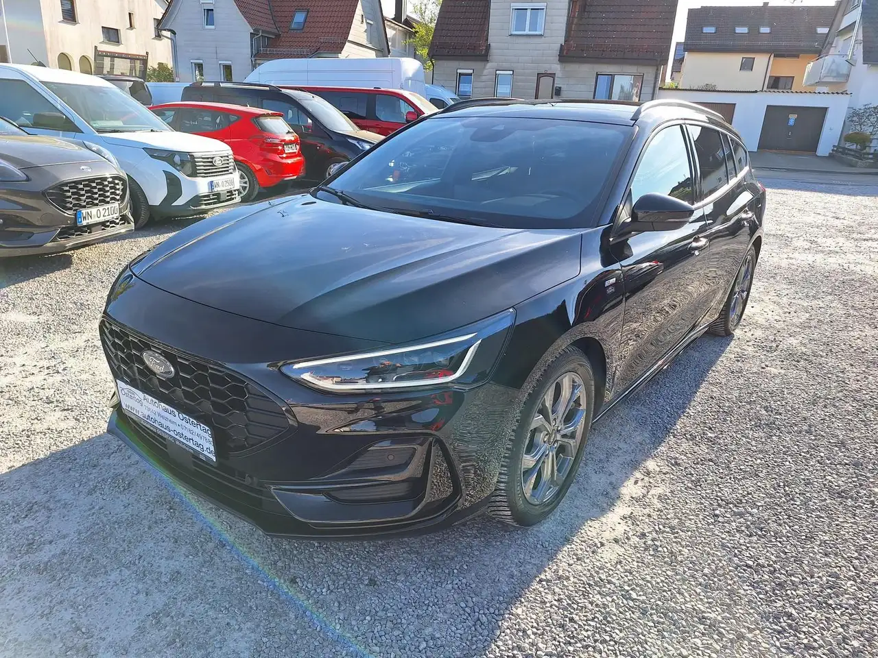 Ford Focus Turnier 1.0 ST-Line X Aut. Matrix-LED AHK Pano Win — Welzheim