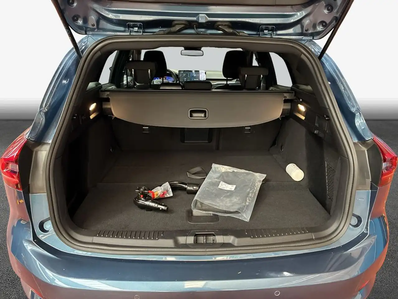 Ford Focus Turnier 1.0 EcoBoost Hybrid ST-LINE X — Galerie du véhicule 8