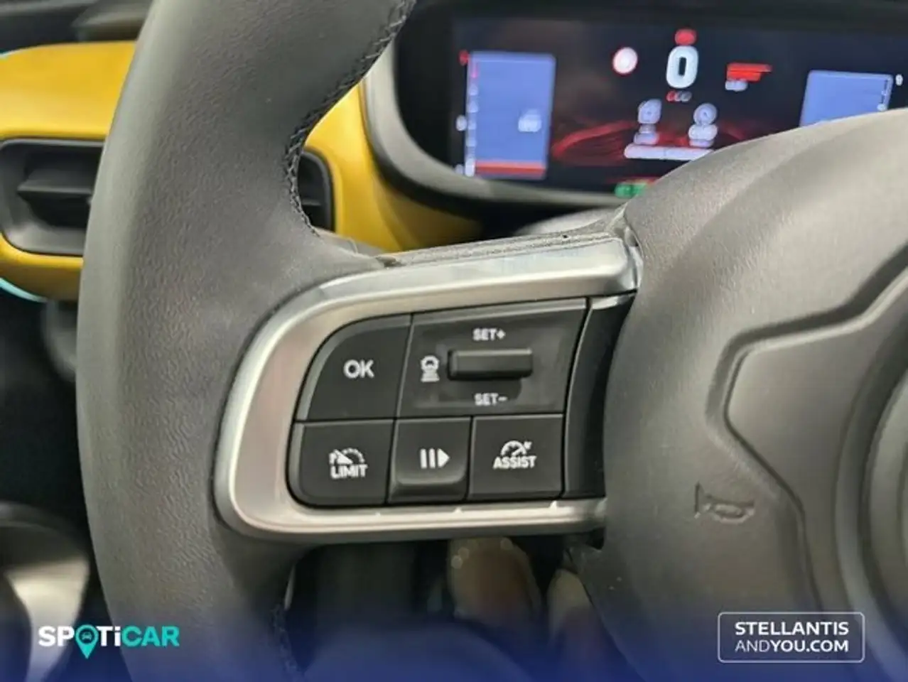 Jeep Avenger 1.2 G 74kW (100CV) Summit — Galería del vehículo 23