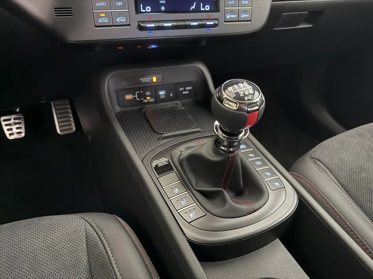 Hyundai KONA N Line 1.0 T-GDI 2WD 88 kW (120 PS) Lenkradheiz... — Galerie du véhicule 13