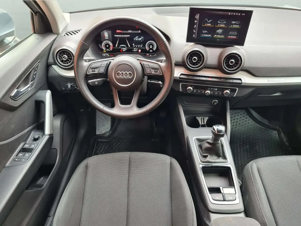 Audi Q2 30 TFSI Advanced 85kW — معرض صور السيارة 17