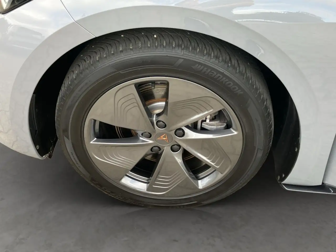 CUPRA Born PDC/LED — Galería del vehículo 19