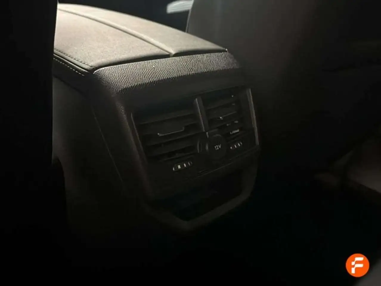 Peugeot 3008 1.2 PureTech S&S Allure 130 — Galerie du véhicule 24