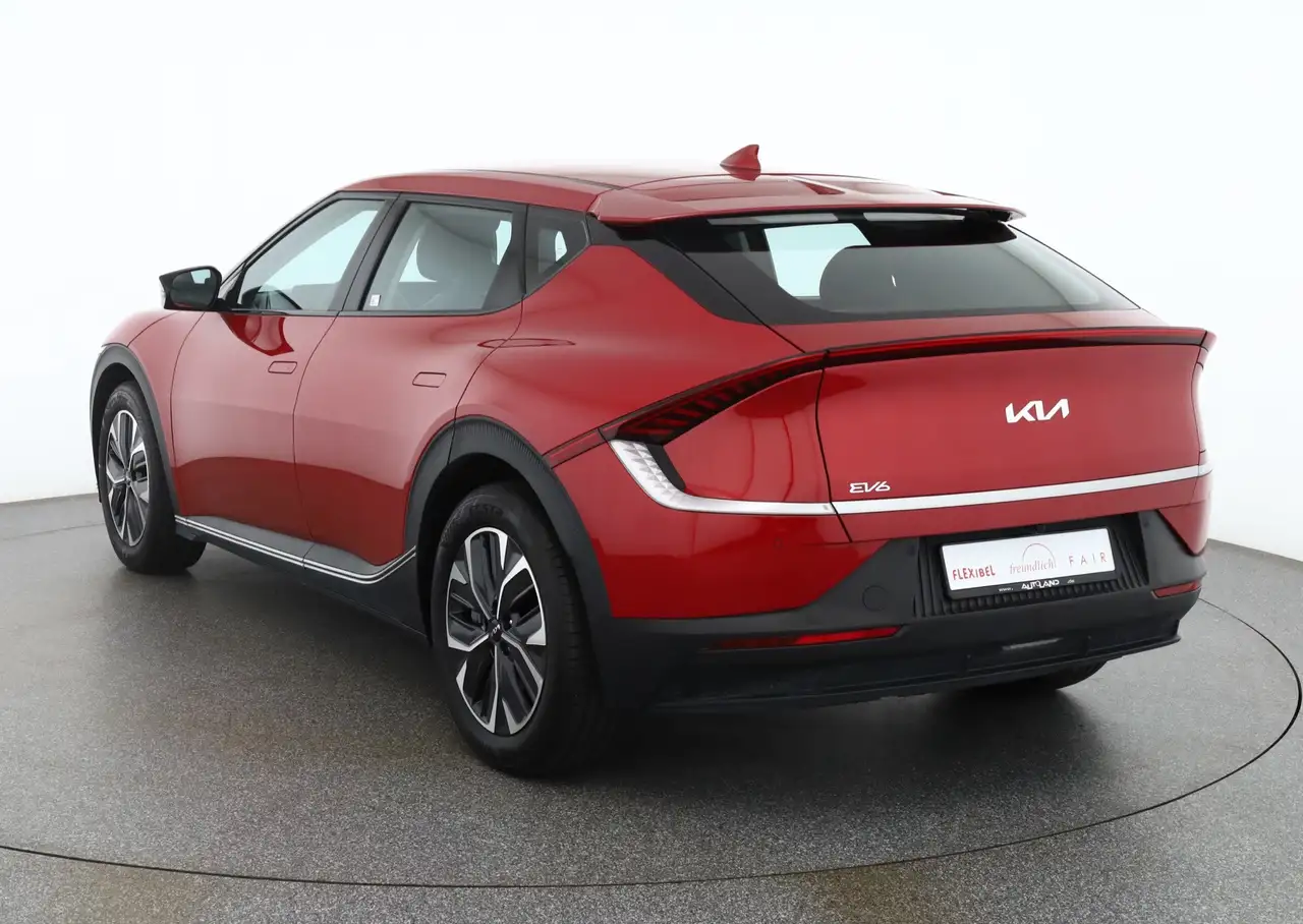 Kia EV6 125KW LED Navi Sitzheizung Kamera ACC DAB — Vehicle gallery 3