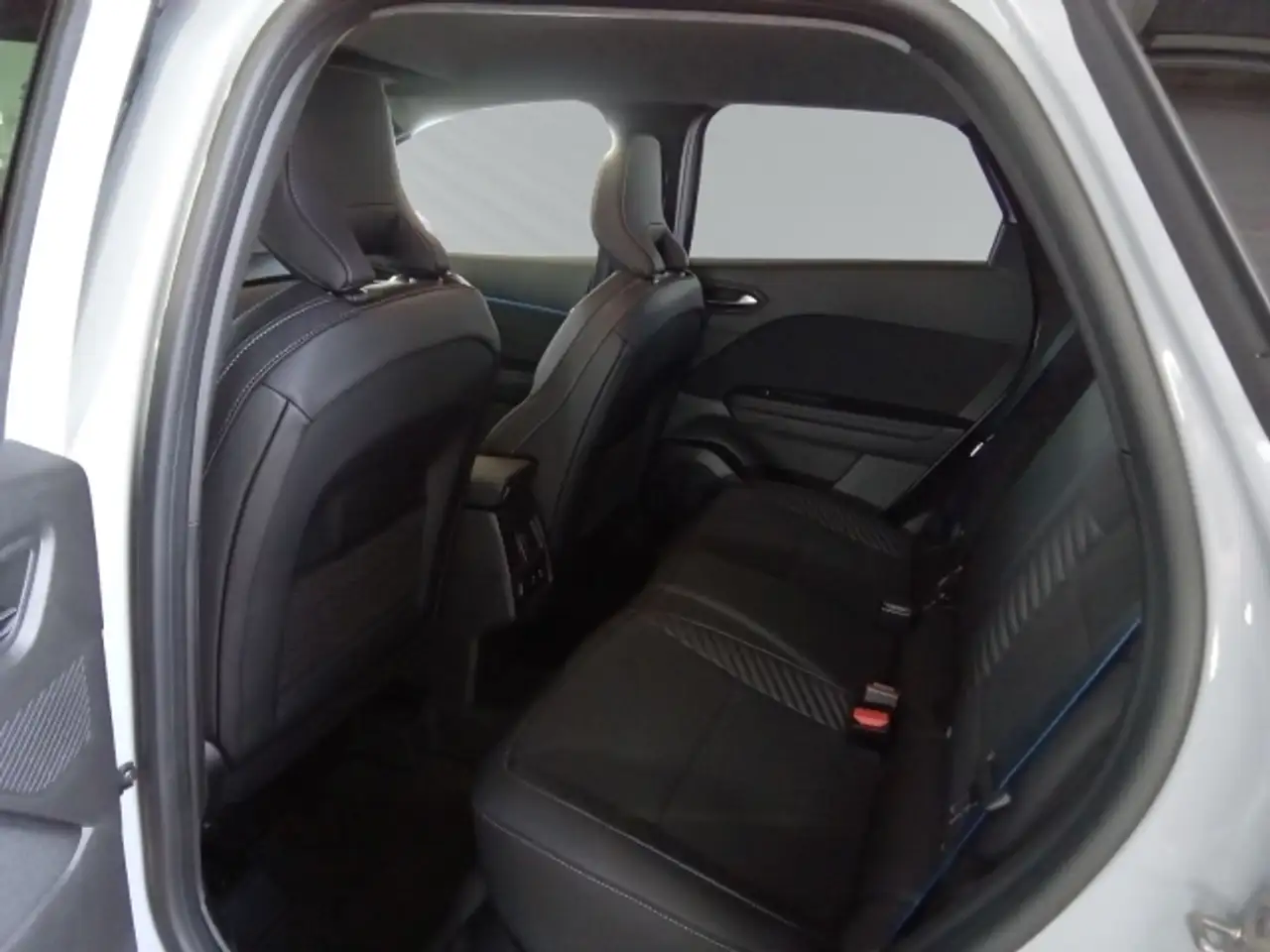 Renault Symbioz 145 E-Tech Full Hybrid Esprit Alpine — معرض صور السيارة 10
