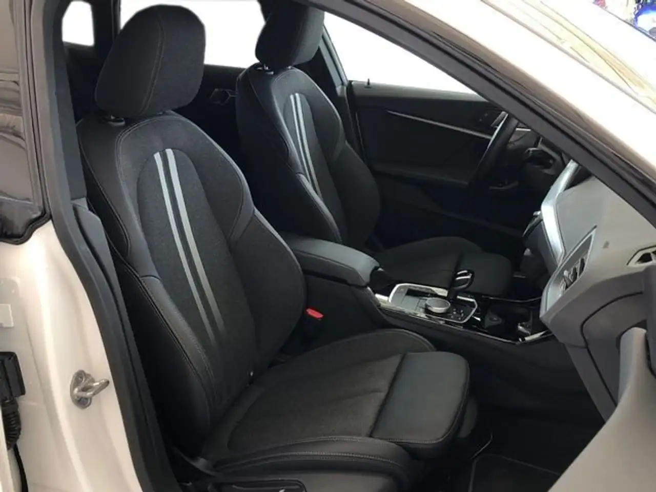 BMW 218 218dA Gran Coupé — معرض صور السيارة 12