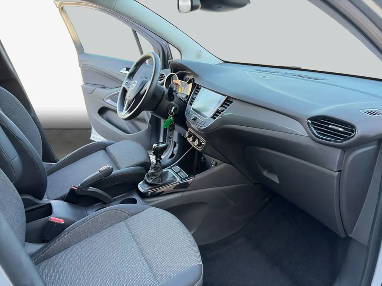 Opel Crossland Crossland 1.2 Elegance Paket — Galería del vehículo 12