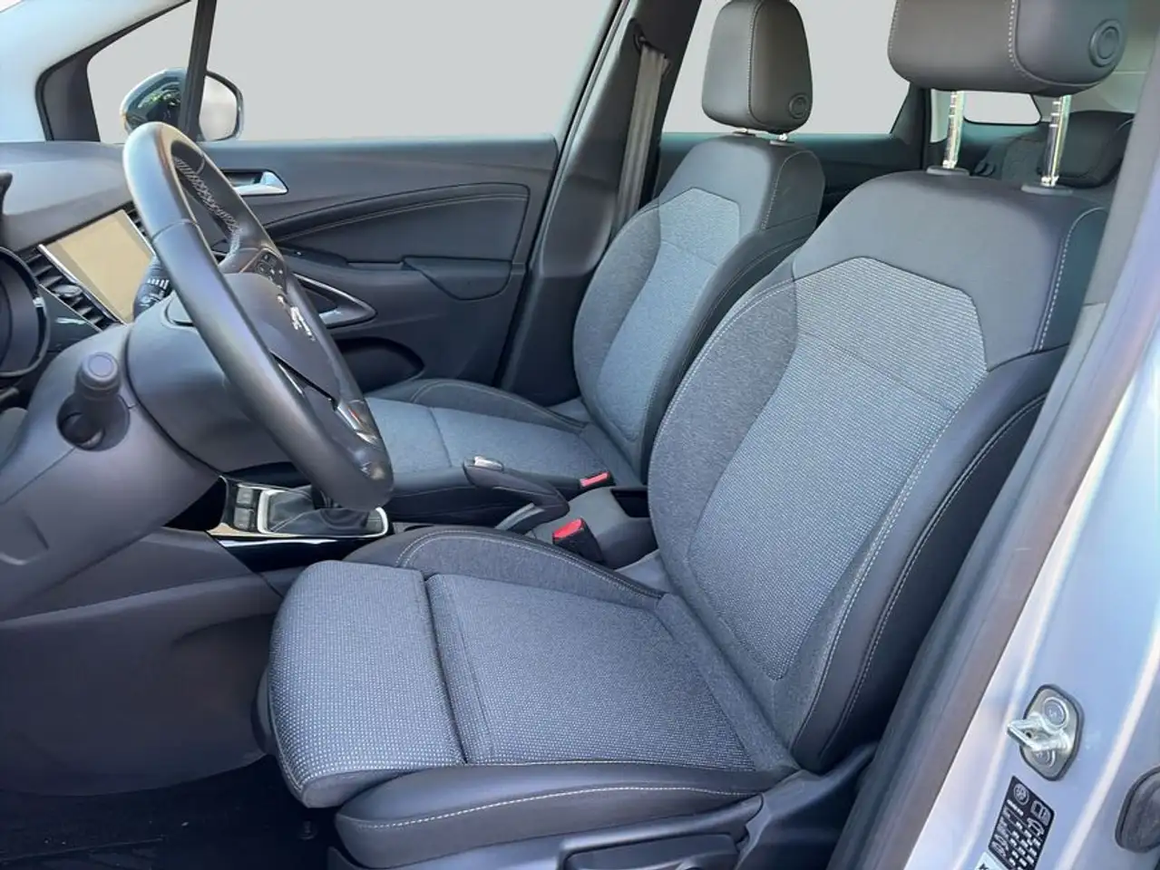 Opel Crossland Crossland 1.2 Elegance Paket — Galería del vehículo 10