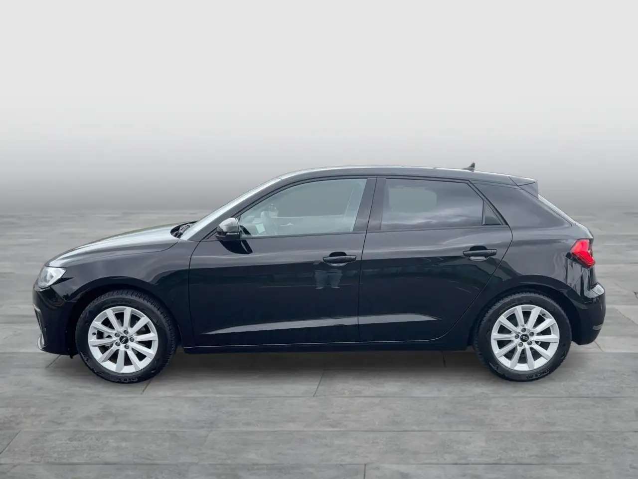 Audi A1 Sportback 25 TFSI S tronic LED ASI SHZ PhoneBox Pr — معرض صور السيارة 2