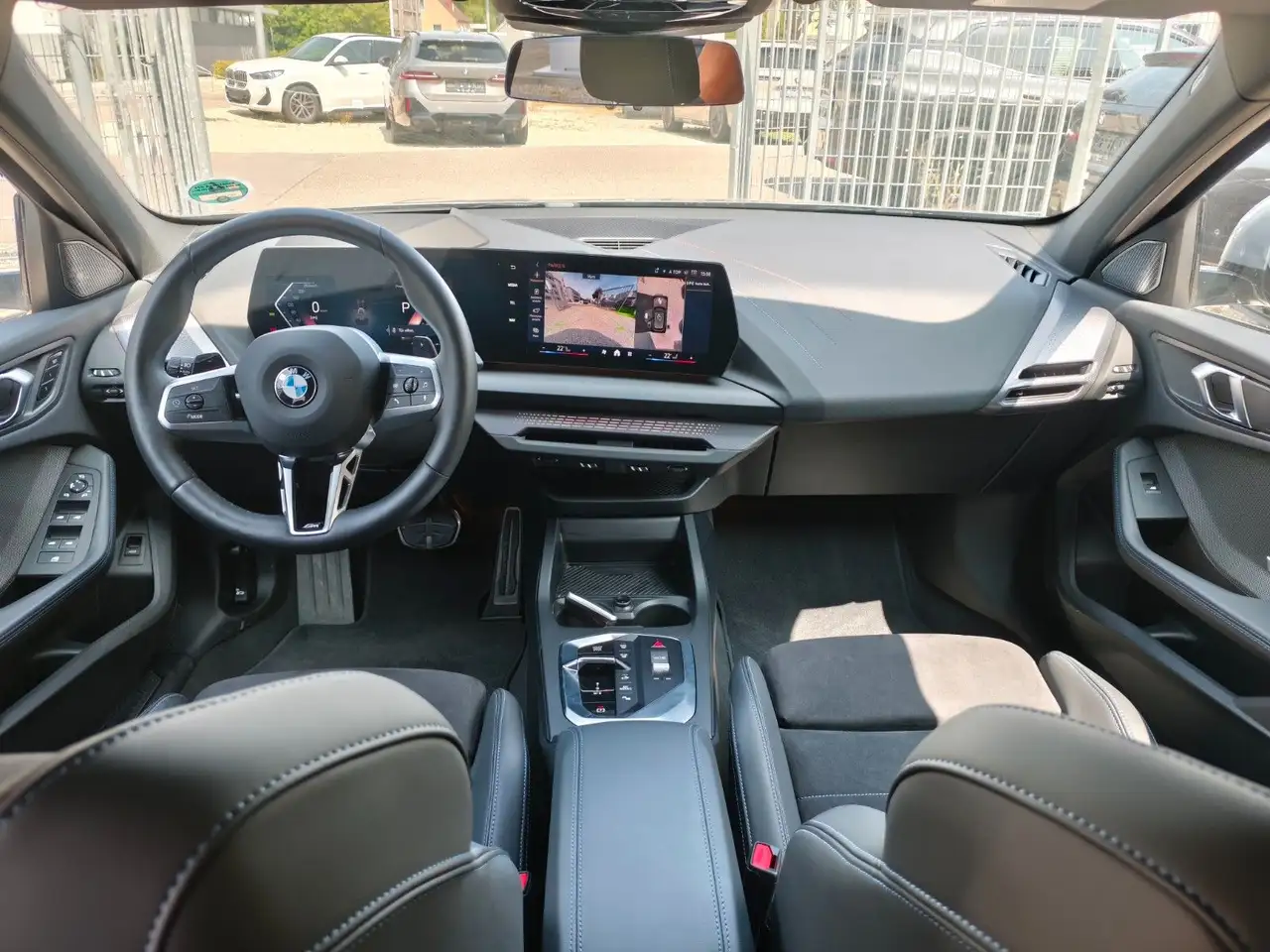 BMW 120 M-Sport Memory/360°/HeadUp/H&K/ad.Fahrw/NP51 — Galerie du véhicule 17