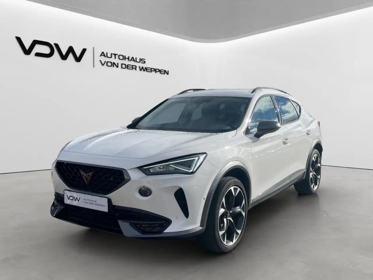 CUPRA Formentor TSI DSG Navi 5JGar Kamera ACC SHZ — معرض صور السيارة 3