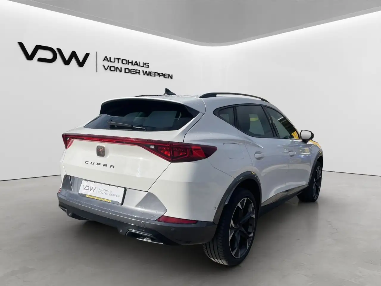 CUPRA Formentor TSI DSG Navi 5JGar Kamera ACC SHZ — معرض صور السيارة 11