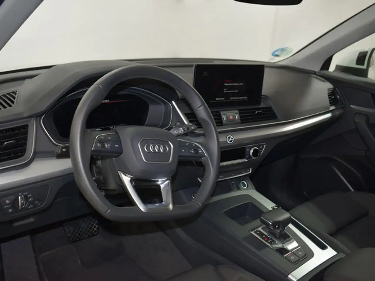 Audi Q5 40 TDI quattro-ultra Advanced S tronic 150kW — معرض صور السيارة 9