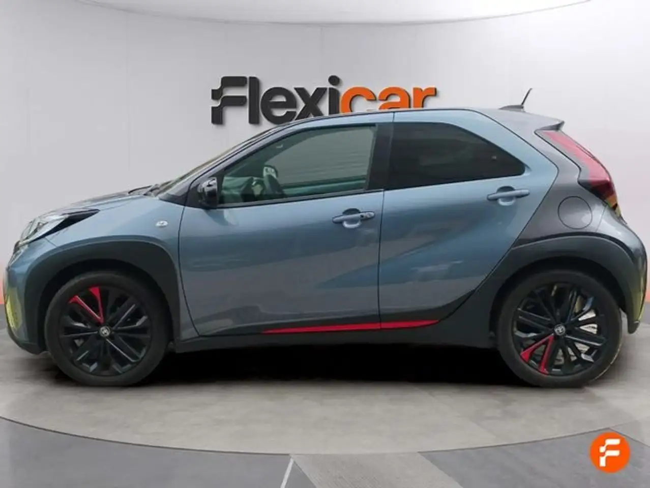 Toyota Aygo 1.0 VVT-I 72CV Undercover CVT — Galerie du véhicule 7