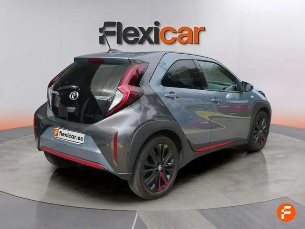 Toyota Aygo 1.0 VVT-I 72CV Undercover CVT — Galerie du véhicule 3