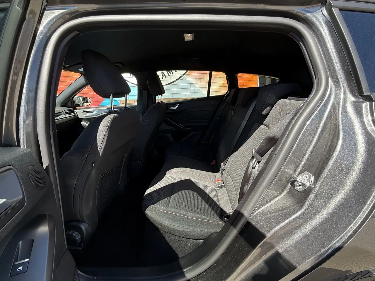 Ford Focus Turnier ST-Line MHEV/LED/Ergositz/ACC/B&O — معرض صور السيارة 9