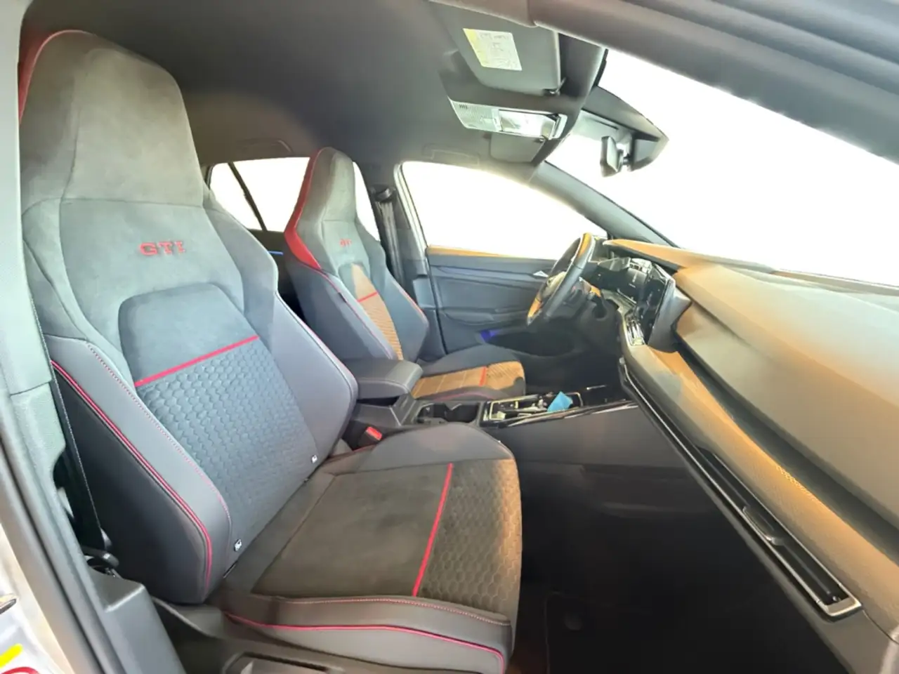 Volkswagen Golf GTI VIII 2.0TSI DSG Clubsport Matrix Navi SHZ Rear Vie — Vehicle gallery 15