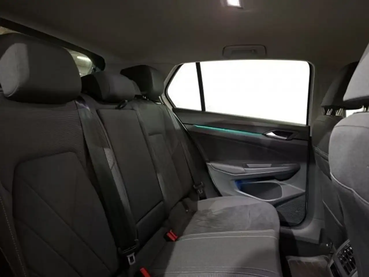 Volkswagen Golf Style 1.4 PHEV DSG6 150 kW (204 CV) — Galerie du véhicule 5