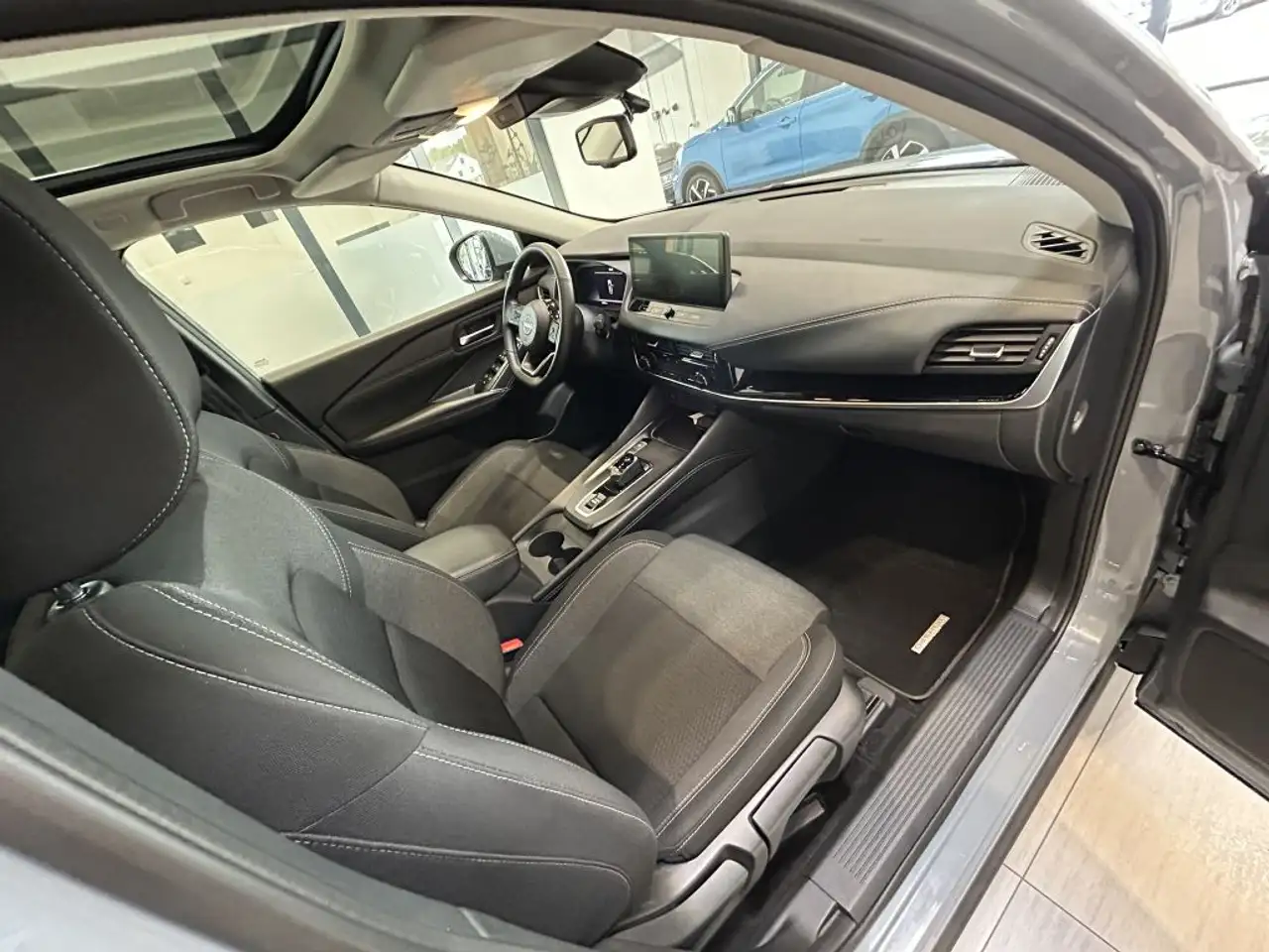 Nissan Qashqai 1.5 VC-T e-Power N-Connecta — Galerie du véhicule 11