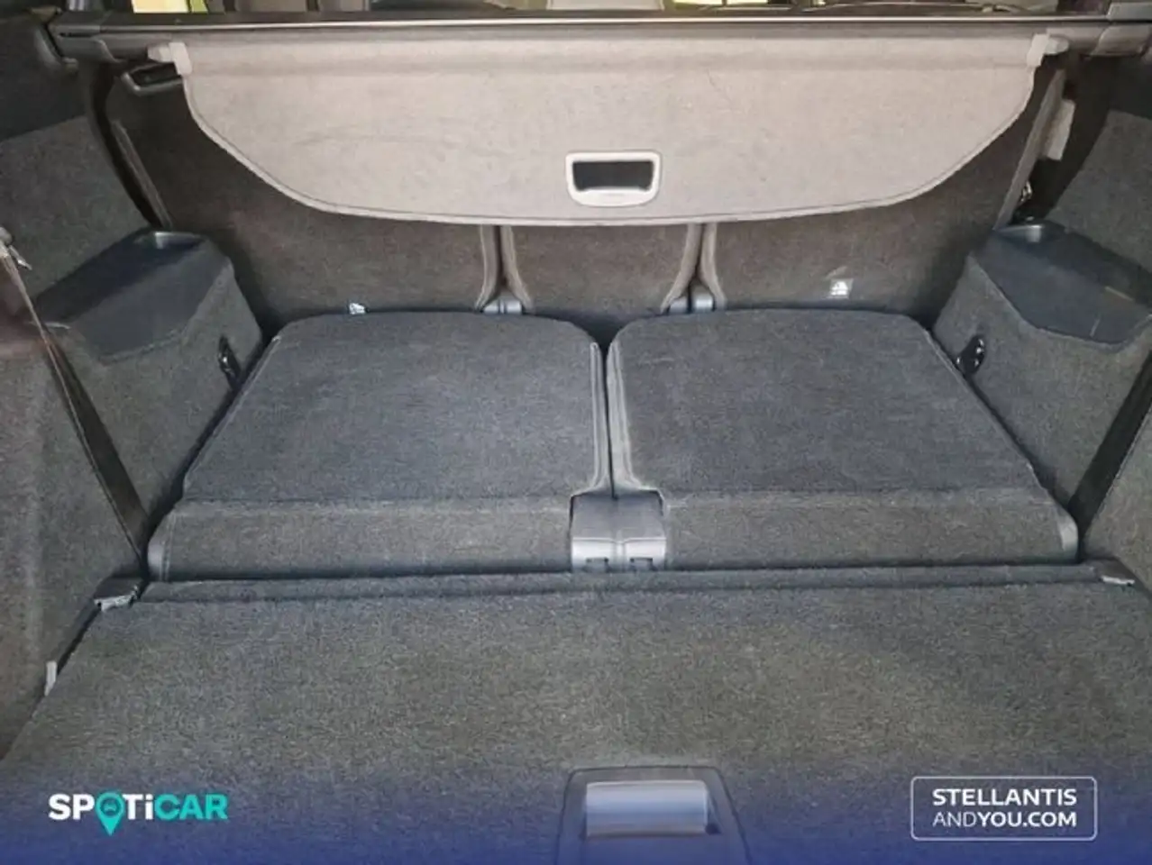 Peugeot 5008 Eléctrico 157kW GT — معرض صور السيارة 6