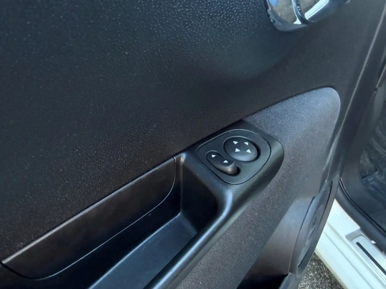 Fiat 500 Dolcevita PANO NAVI PDC KLIMAAUT TEMPO CarPlay — Vehicle gallery 9