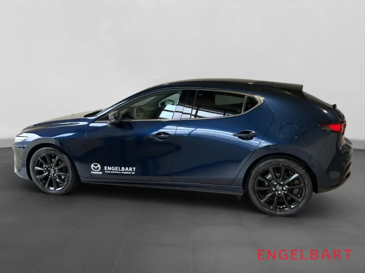 Mazda 3 (2025) 2.0 Exclusive-Line HUD Navi Sound Soundsyst — معرض صور السيارة 2
