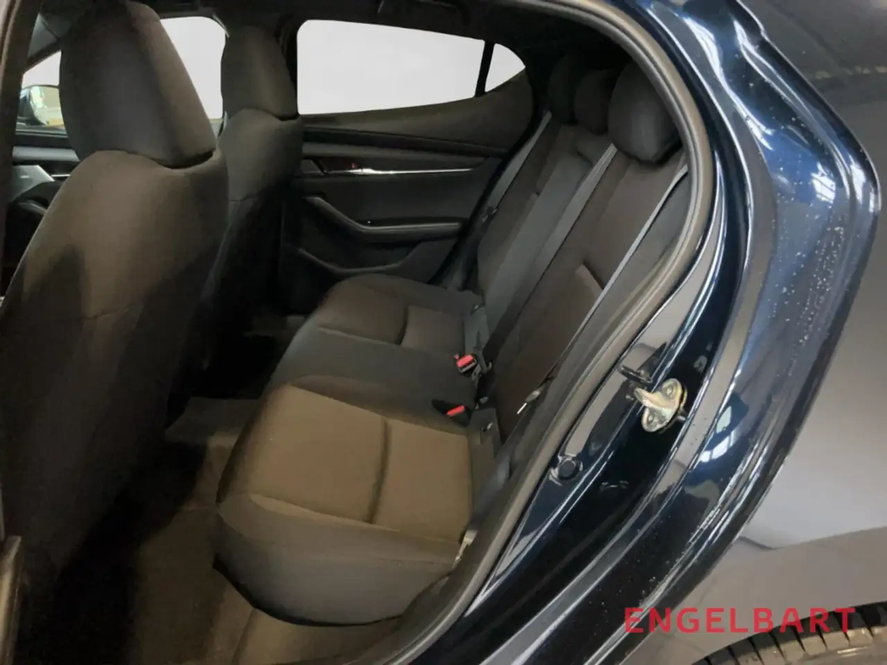Mazda 3 (2025) 2.0 Exclusive-Line HUD Navi Sound Soundsyst — معرض صور السيارة 12