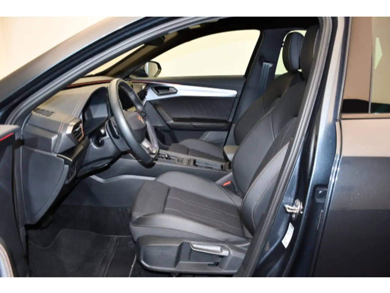 CUPRA Formentor 2.0 TSI DSG 4Drive Standhzg/ACC/Rückka — معرض صور السيارة 3