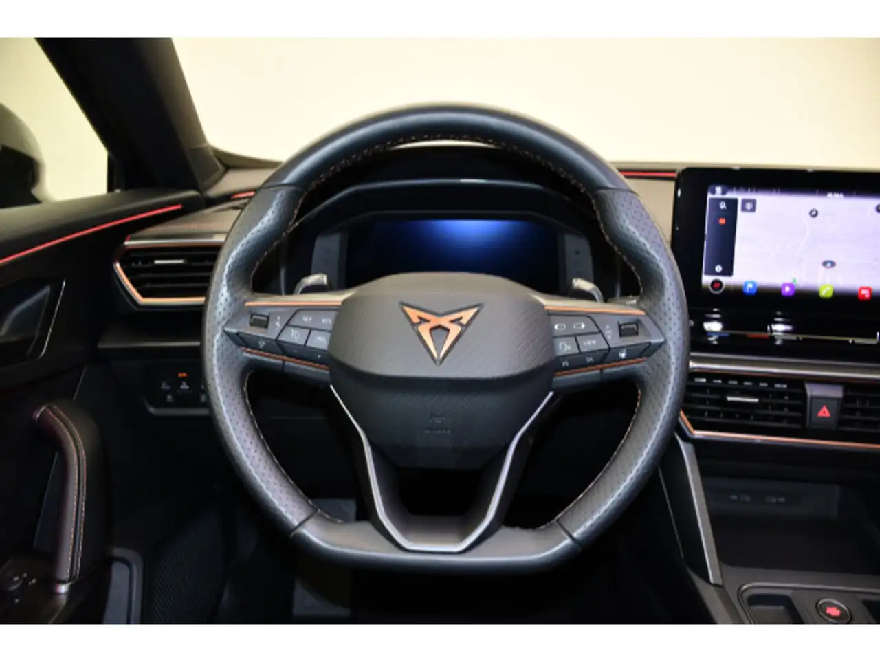 CUPRA Formentor 2.0 TSI DSG 4Drive Standhzg/ACC/Rückka — معرض صور السيارة 5