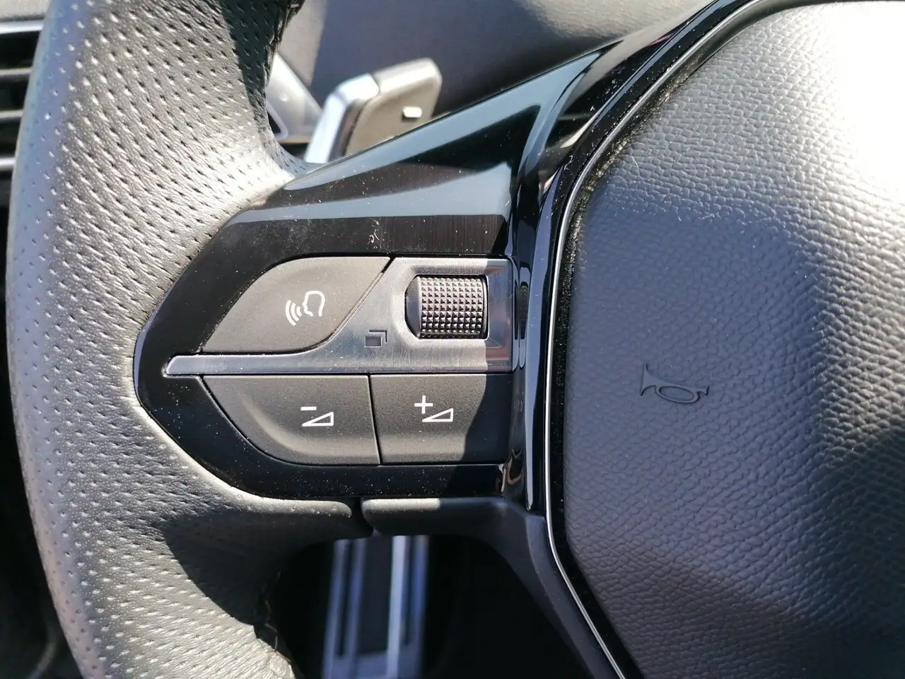 Peugeot 3008 1.2 PureTech 130 GT KeyLess LED Navi PDC LM — معرض صور السيارة 20