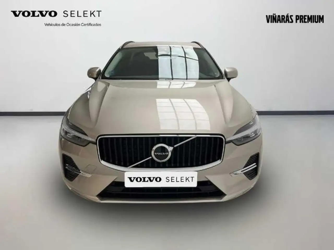 Volvo XC60 2.0 B4 D Core Auto — Galería del vehículo 3