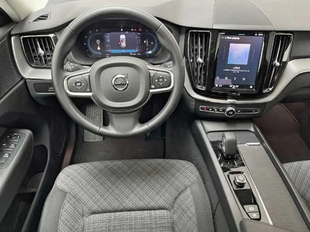 Volvo XC60 2.0 B4 D Core Auto — Galería del vehículo 11
