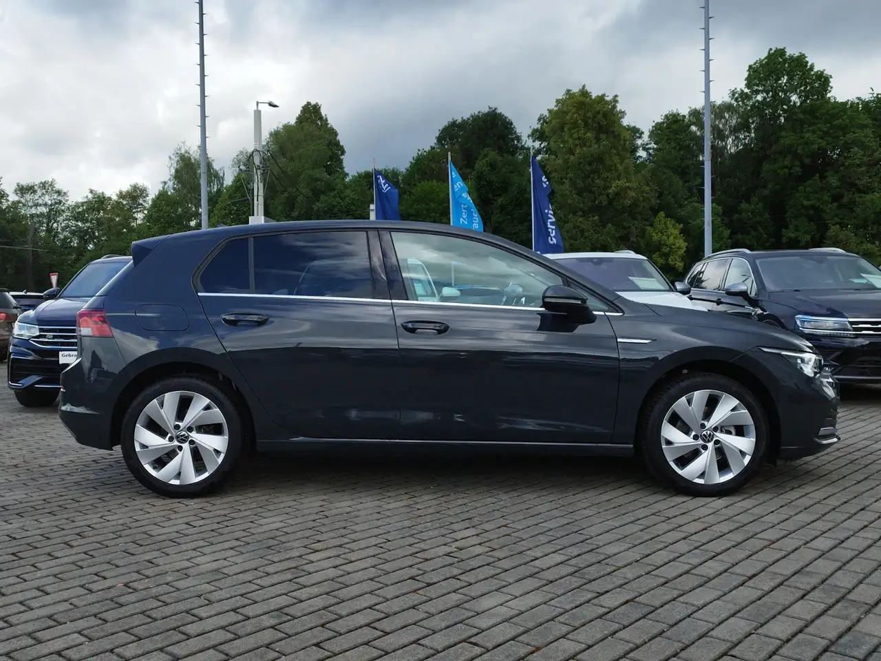 Volkswagen Golf VIII Style 1.5 TSI LED+/RFK/NAV/SHZ/CARPLAY — معرض صور السيارة 5