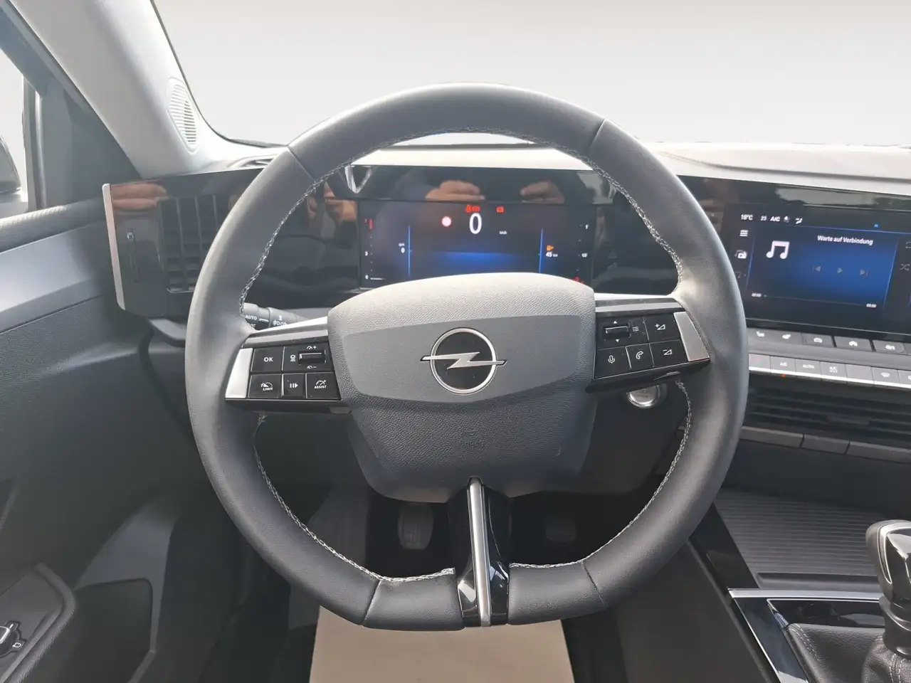 Opel Astra L 1.2 Edition Allwetterreifen, Sitzheizung — Galería del vehículo 15