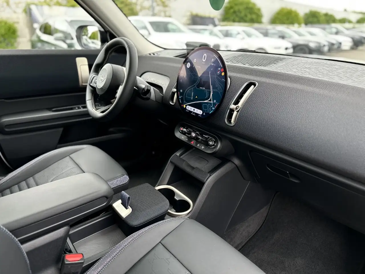 MINI Cooper Countryman Countryman C Head-Up DAB LED Pano.Dach Shz — Vehicle gallery 17