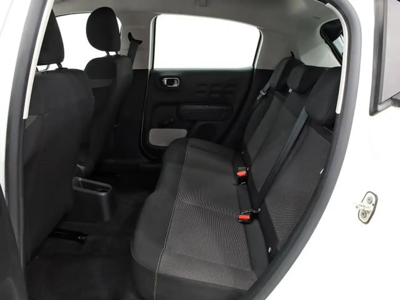 Citroen C3 PureTech 60KW (83CV) Plus — معرض صور السيارة 9